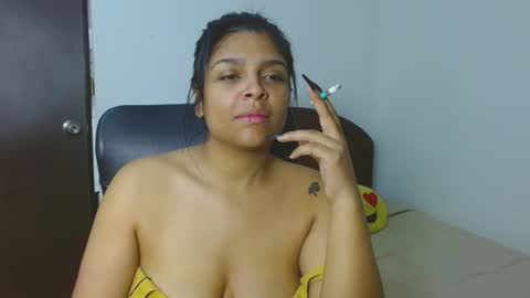 Snapshot of indica_18 chatting on 02-26-25, 09:10 Aleja vallejo online show from 02-26-25, 09:10