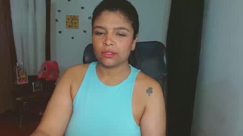 Snapshot of indica_18 chatting on 09-10-25, 01:27 Aleja vallejo online show from 09-10-25, 01:27