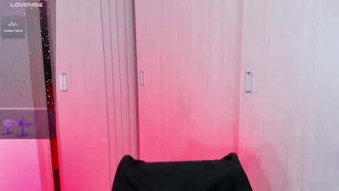 Hey  Im Indie follow me on my instagram  online show from 03-02-25, 10:05