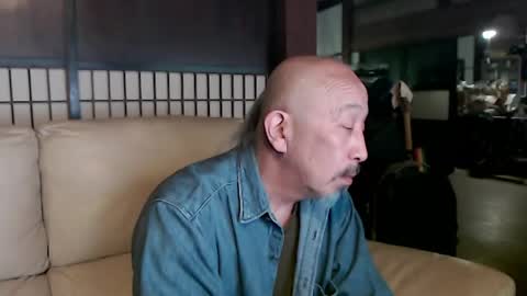 Ash online show from 05-21-26, 04:30