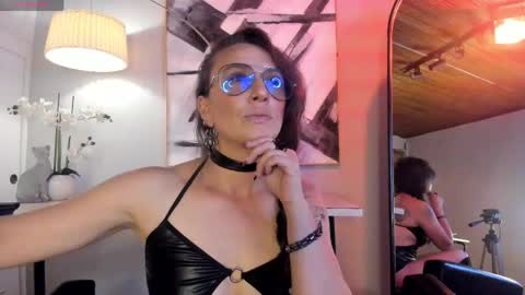 Indigo Wild  online show from 05-05-26, 01:57