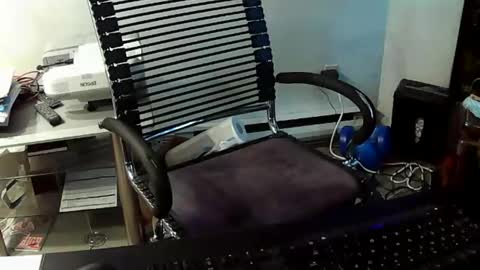 Snapshot of indigolvr chatting on 12-21-25, 01:57 BroLOU online show from 12-21-25, 01:57