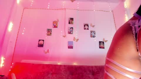 Snapshot of ineedmydaddy_ chatting on 06-02-26, 01:51 Luna online show from 06-02-26, 01:51