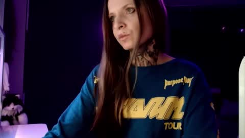 Snapshot of inesdesire chatting on 01-27-25, 10:16 InesDesire online show from 01-27-25, 10:16