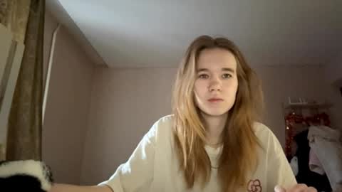 Sofia online show from 02-25-26, 01:21