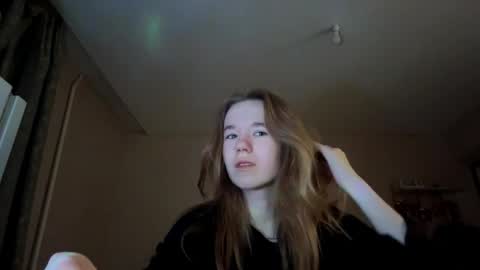 Sofia online show from 04-12-26, 06:13