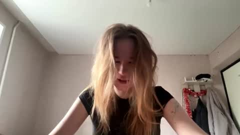 Snapshot of inespacheco chatting on 07-03-26, 11:38 Sofia online show from 07-03-26, 11:38
