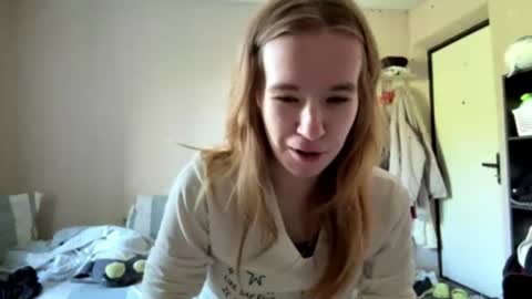 Snapshot of inespacheco chatting on 07-05-26, 12:01 Sofia online show from 07-05-26, 12:01