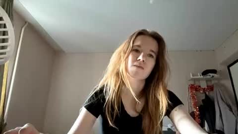 Snapshot of inespacheco chatting on 07-12-26, 01:02 Sofia online show from 07-12-26, 01:02