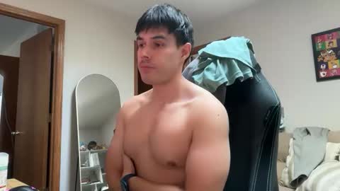 Lucas online show from 11-14-25, 08:40