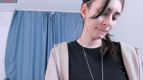 Snapshot of ingachaudoin chatting on 02-19-26, 12:23 Saya online show from 02-19-26, 12:23