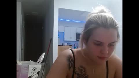 Snapshot of ingrid6969 chatting on 10-03-25, 05:43 Ingrid online show from 10-03-25, 05:43