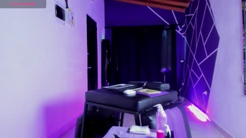 Snapshot of ink_demon chatting on 10-01-25, 07:09 demon online show from 10-01-25, 07:09