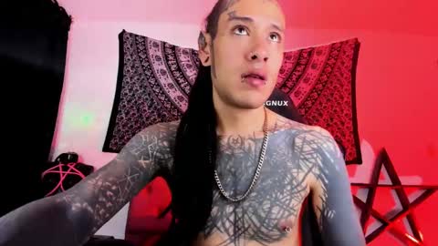 Snapshot of ink_u_buzz chatting on 12-26-24, 11:46 Dani online show from 12-26-24, 11:46