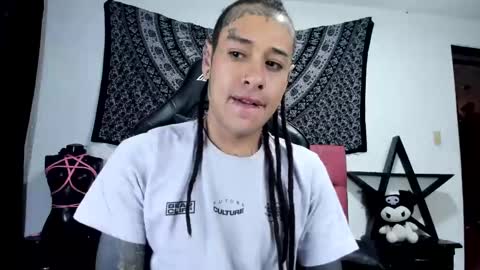 Snapshot of ink_u_buzz chatting on 01-01-25, 12:11 Dani online show from 01-01-25, 12:11