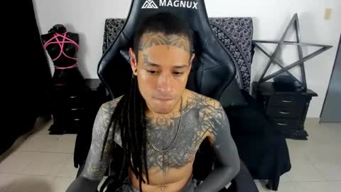 Snapshot of ink_u_buzz chatting on 01-07-25, 10:41 Dani online show from 01-07-25, 10:41