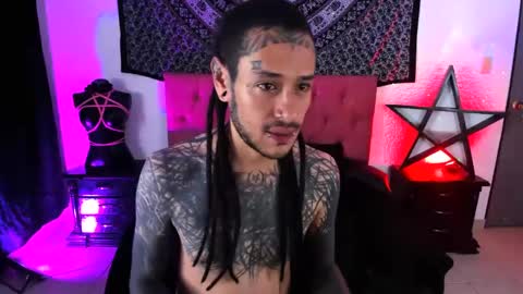 Snapshot of ink_u_buzz chatting on 01-19-25, 01:53 Dani online show from 01-19-25, 01:53