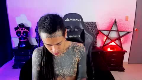 Snapshot of ink_u_buzz chatting on 01-24-25, 11:26 Dani online show from 01-24-25, 11:26