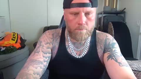 Snapshot of inked_king chatting on 11-10-25, 09:47 inked_king online show from 11-10-25, 09:47