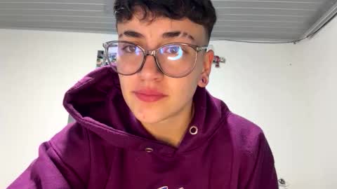 lyan onlyfans n linda online show from 04-12-26, 02:16