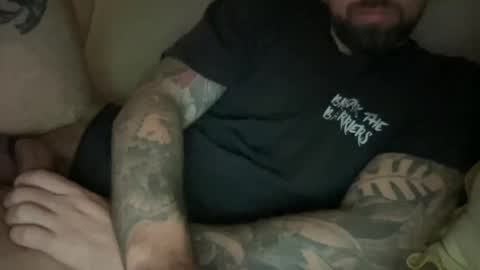 Snapshot of inktyler chatting on 12-16-24, 04:02 inktyler online show from 12-16-24, 04:02