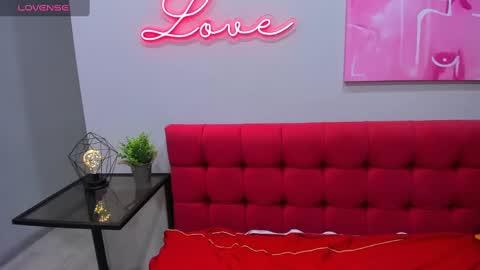 Snapshot of innalovely chatting on 01-25-25, 07:28 Inna online show from 01-25-25, 07:28