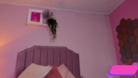 Snapshot of innana_babe chatting on 01-04-25, 07:55 Innana  online show from 01-04-25, 07:55