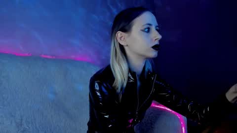 Venera  online show from 02-08-25, 06:12