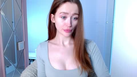 Lina online show from 01-09-25, 10:52