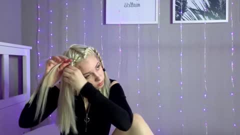 Kate online show from 01-15-26, 03:05