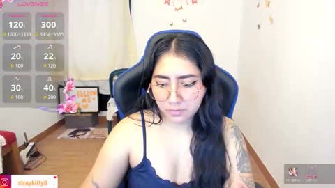 Luna        online show from 03-28-26, 04:39