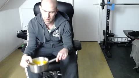 insanemaxxx online show from 12-12-24, 06:42