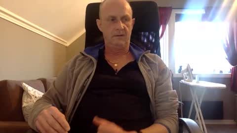 insignia20 online show from 12-17-24, 11:39