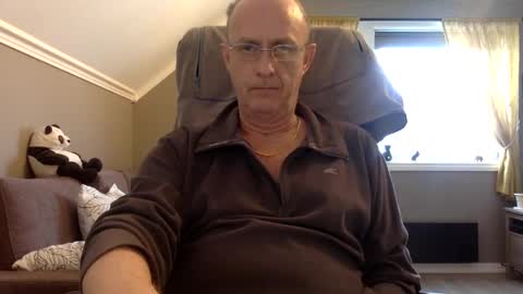 insignia20 online show from 01-27-25, 12:05