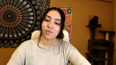 Snapshot of intimatetales chatting on 02-13-25, 05:44 Africa online show from 02-13-25, 05:44