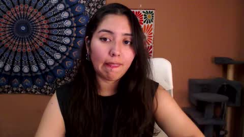 Snapshot of intimatetales chatting on 09-24-25, 07:39 Africa online show from 09-24-25, 07:39