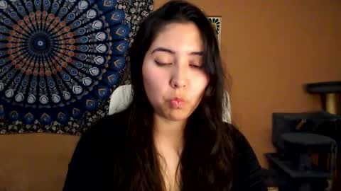 Snapshot of intimatetales chatting on 11-04-25, 07:13 Africa online show from 11-04-25, 07:13