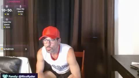 Snapshot of iricoryder chatting on 06-25-26, 05:39 Rico Ryder online show from 06-25-26, 05:39
