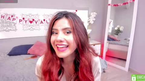 Snapshot of iriis_rosse chatting on 02-15-25, 08:01 Iris Rosse online show from 02-15-25, 08:01