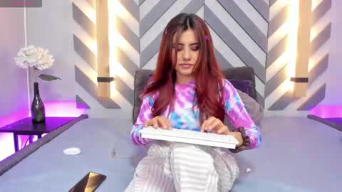 Snapshot of iriis_rosse chatting on 09-12-25, 04:29 Iris Rosse online show from 09-12-25, 04:29