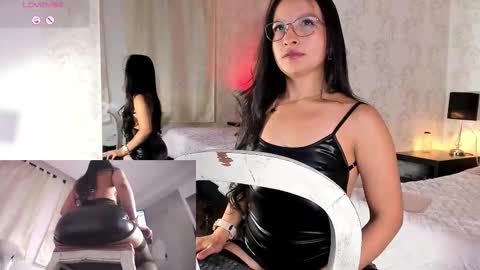 Queen Iris online show from 02-18-26, 04:25