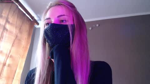 Snapshot of iris_lave chatting on 09-24-25, 02:09 Lily online show from 09-24-25, 02:09