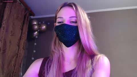 Lily online show from 11-07-25, 06:19