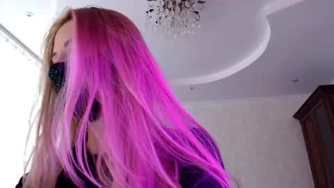 Lily online show from 07-20-26, 12:29