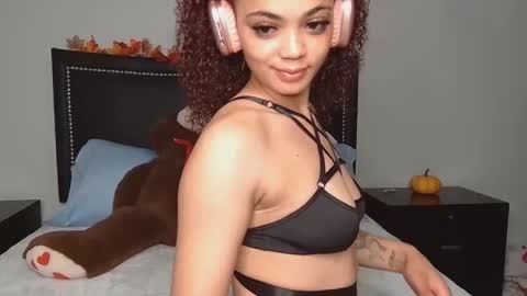 Iris  online show from 11-01-25, 02:35