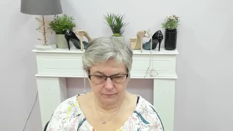 I R I S online show from 02-09-26, 07:12