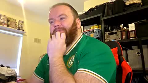 twitter theirishman205 online show from 10-13-25, 03:56