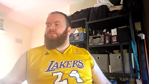 twitter theirishman205 online show from 10-19-25, 09:32