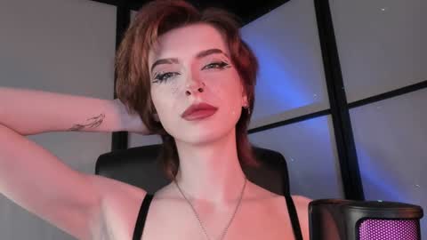 Miss Iris Fansly Miss Iris new inst.  online show from 01-10-25, 10:25