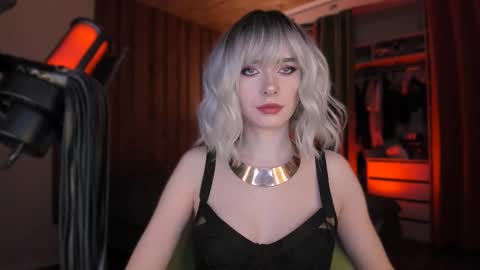 Miss Iris Fansly Miss Iris new inst.  online show from 12-21-25, 06:48